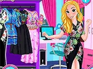 Style Voyager: Travel Dress-Up